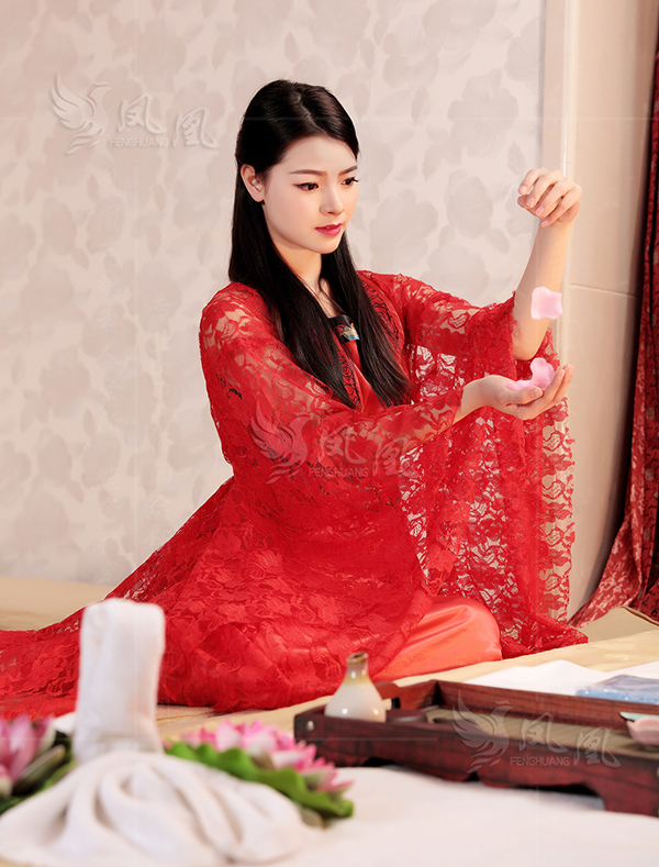出差去了杭州这家高贵洗浴商务足疗中心，这家服务很舒服